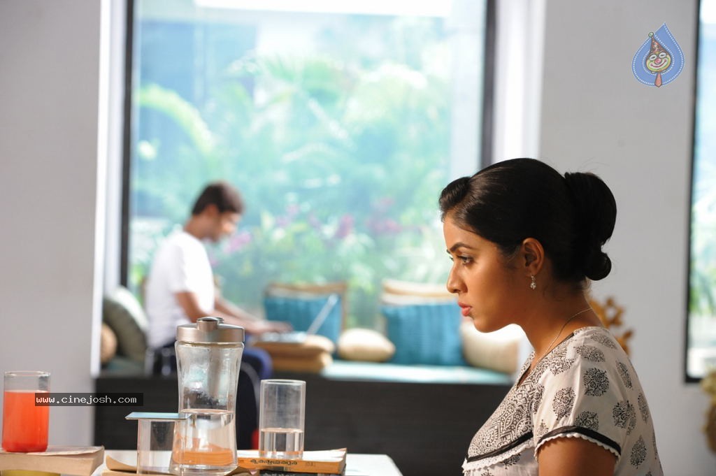 Nuvvala Nenila Movie New Stills - 28 / 60 photos