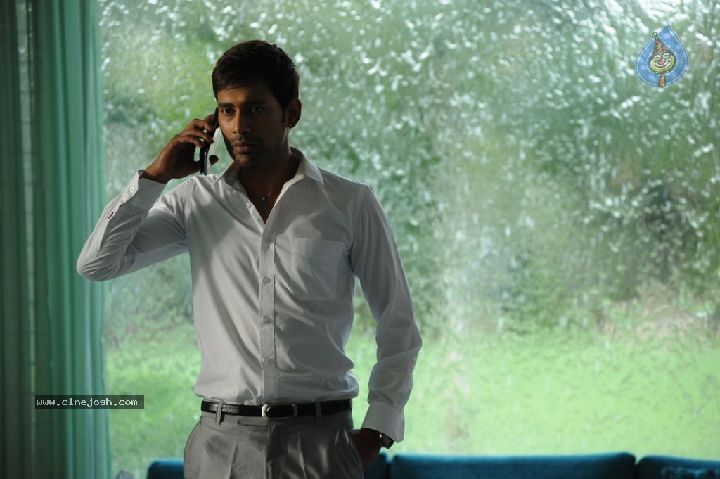 Nuvvala Nenila Movie New Stills - 30 / 60 photos