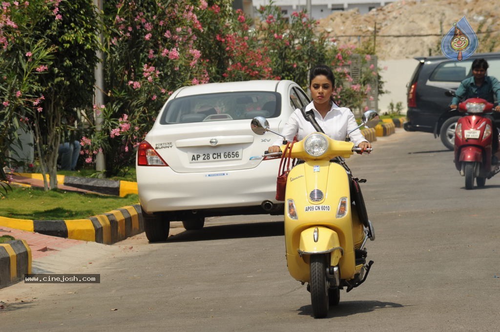 Nuvvala Nenila Movie New Stills - 33 / 60 photos