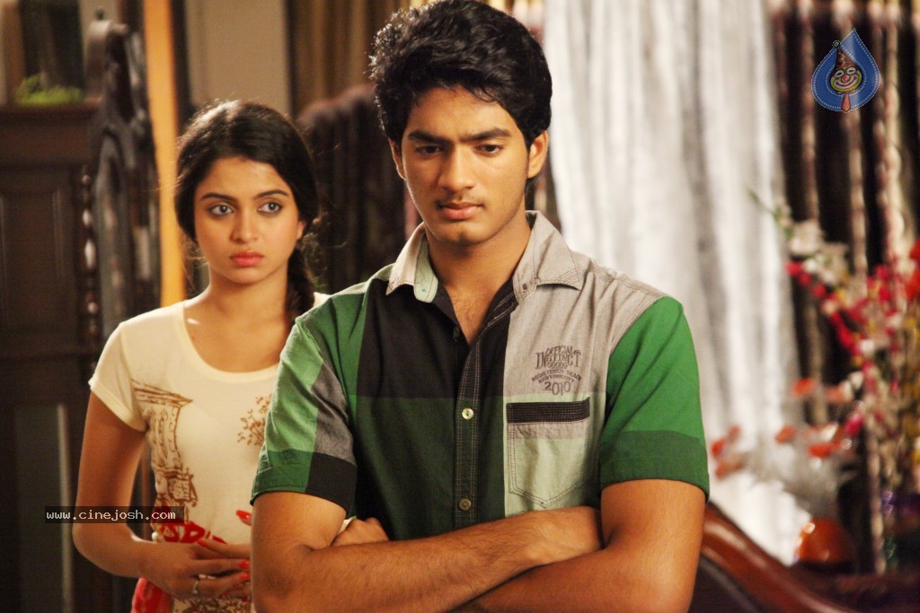 Nuvve Naa Bangaram New Stills - 2 / 12 photos