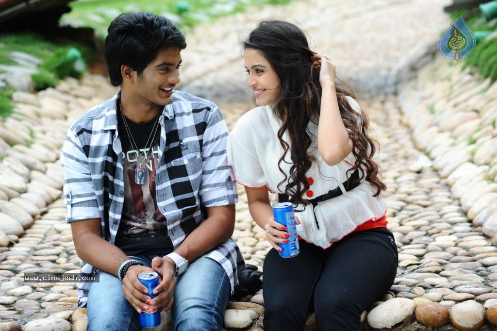 Nuvve Naa Bangaram Stills - 11 / 31 photos