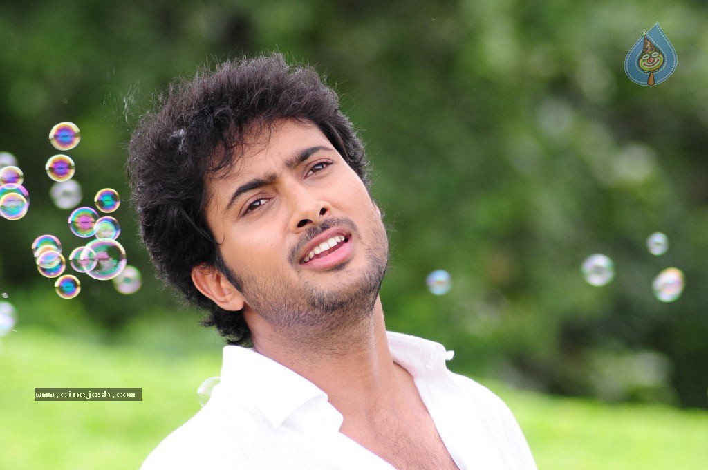 Nuvvekkadunte Nenakkadunta Movie Stills - 10 / 70 photos