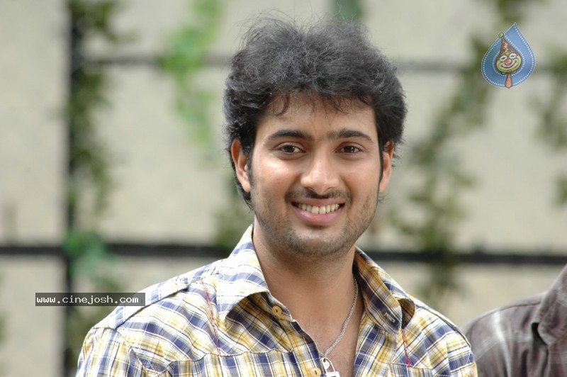  Nuvvekkadunte Nenakkadunta New Movie Stills  - 46 / 60 photos