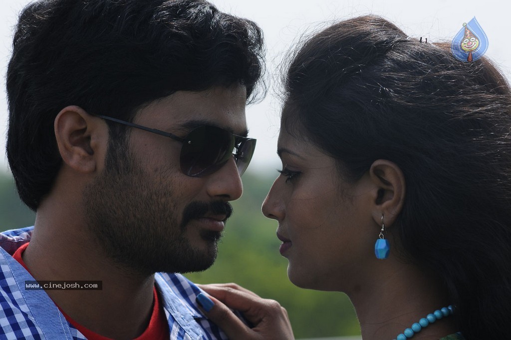 Nuvvena Adi Neevenaa Movie Stills - 6 / 24 photos