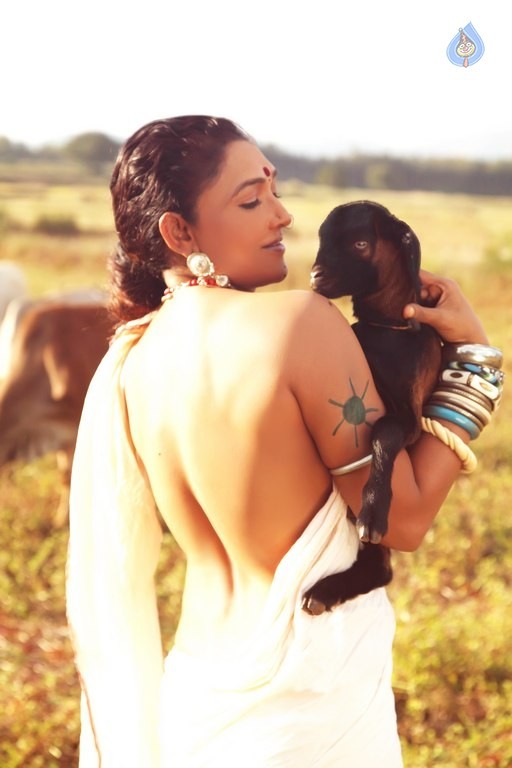 O Malli Movie Photos - 15 / 21 photos