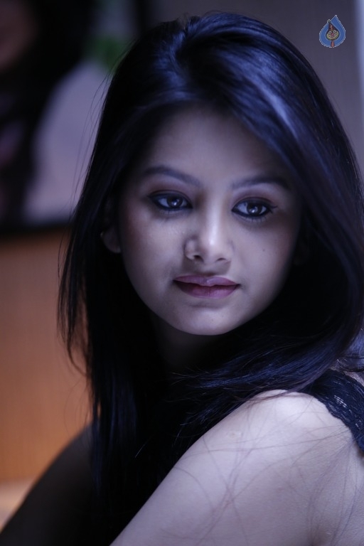 O Pilla Nee Valla Movie New Pics - 9 / 9 photos
