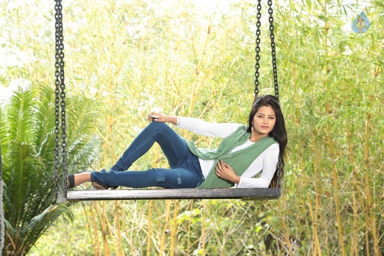 O Pilla Nee Valla Movie Photos - 1 / 4 photos
