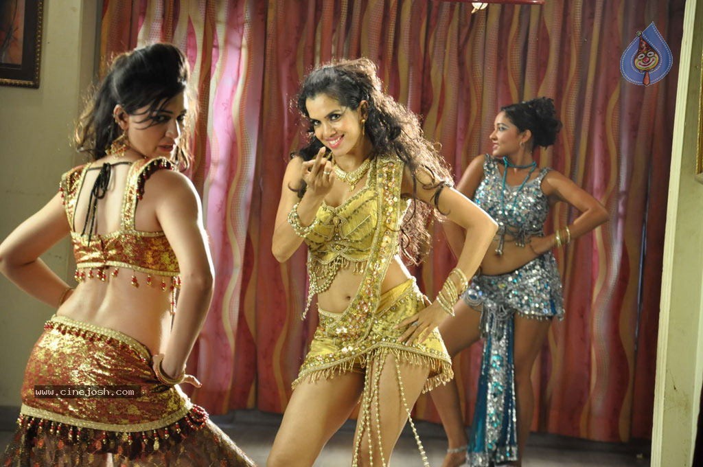 Oduthalam Tamil Movie Stills - 1 / 67 photos