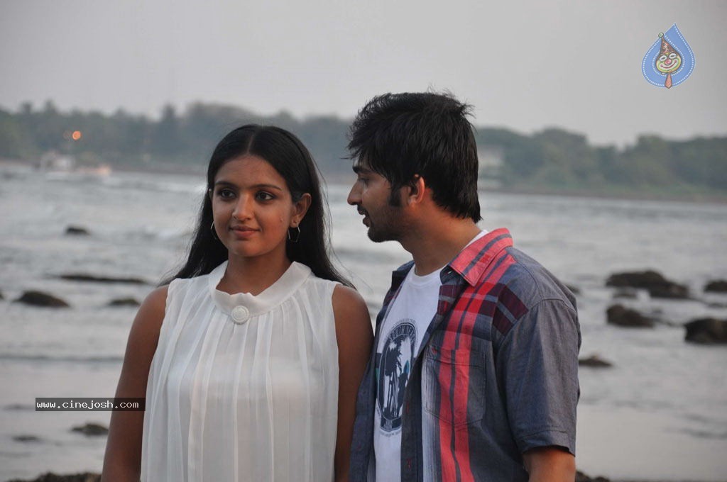 Oduthalam Tamil Movie Stills - 7 / 67 photos