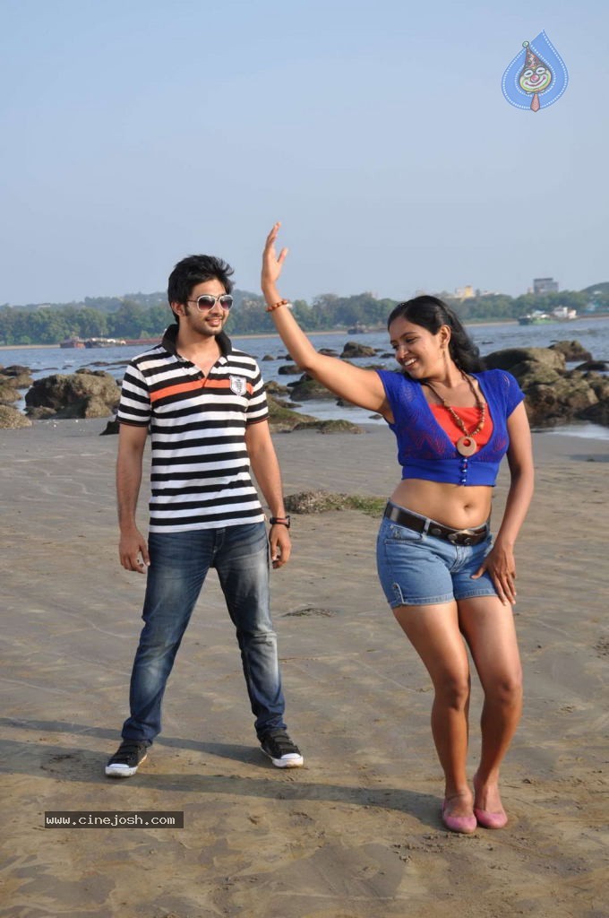 Oduthalam Tamil Movie Stills - 21 / 67 photos