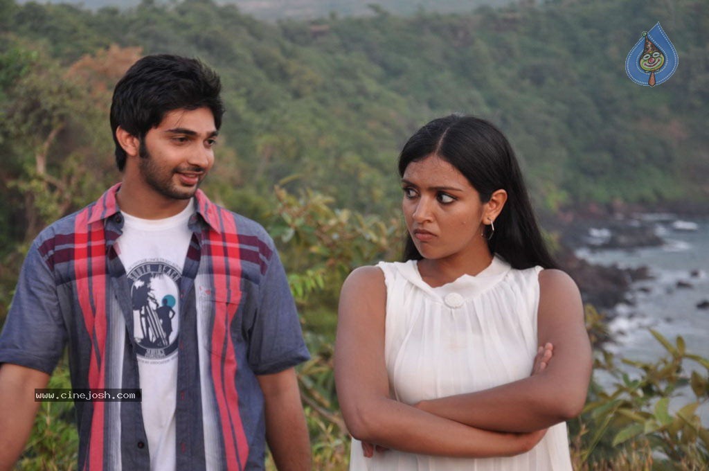 Oduthalam Tamil Movie Stills - 49 / 67 photos