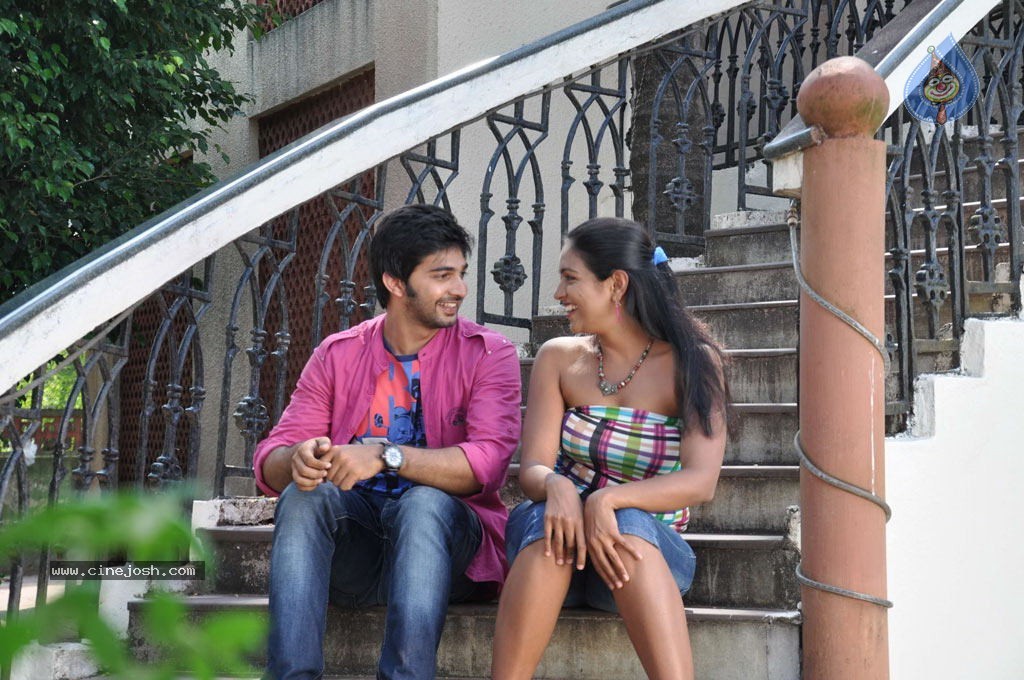 Oduthalam Tamil Movie Stills - 62 / 67 photos