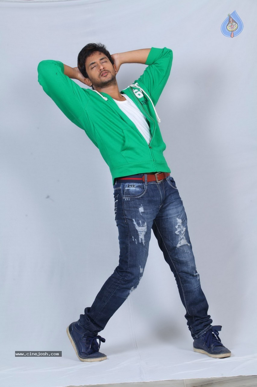 Oh Cheliya Naa Priya Sakhiya Movie Stills - 25 / 55 photos