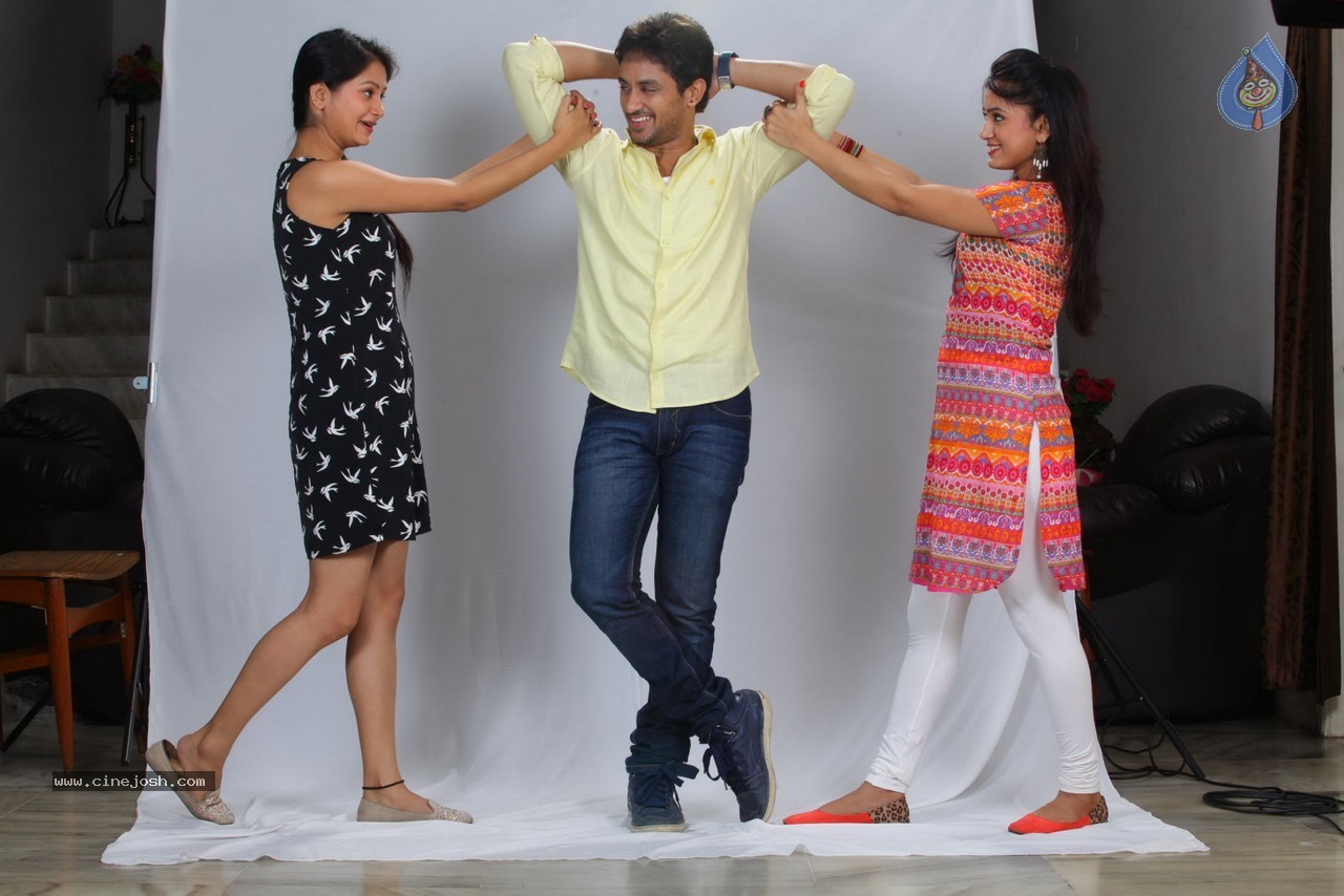 Oh Cheliya Naa Priya Sakhiya Movie Stills - 26 / 55 photos