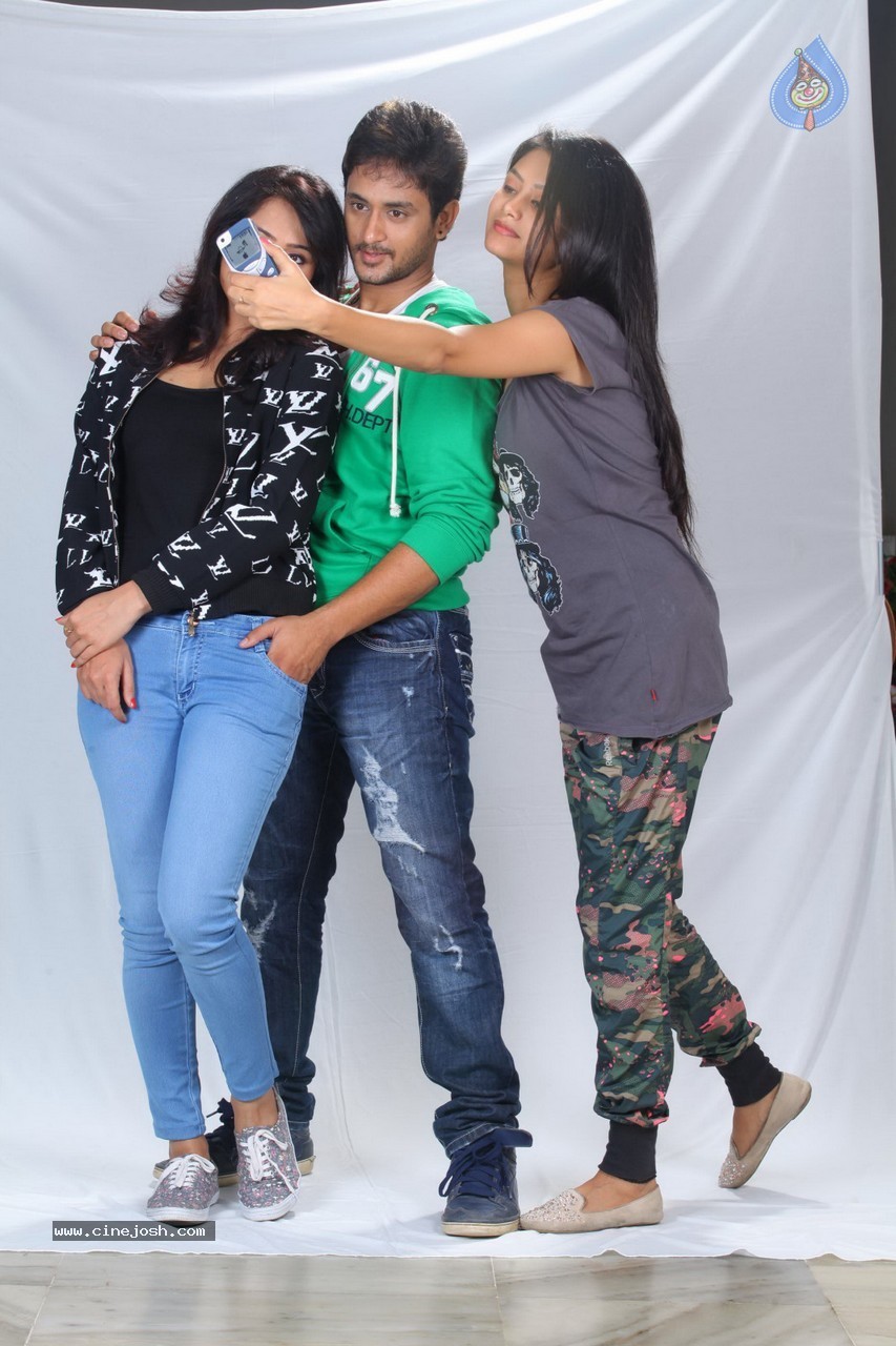 Oh Cheliya Naa Priya Sakhiya Movie Stills - 52 / 55 photos