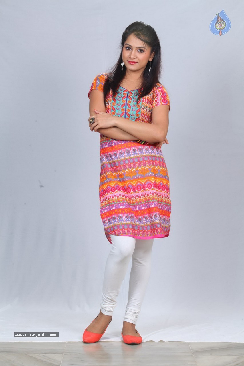 Oh Cheliya Naa Priya Sakhiya Movie Stills - 54 / 55 photos