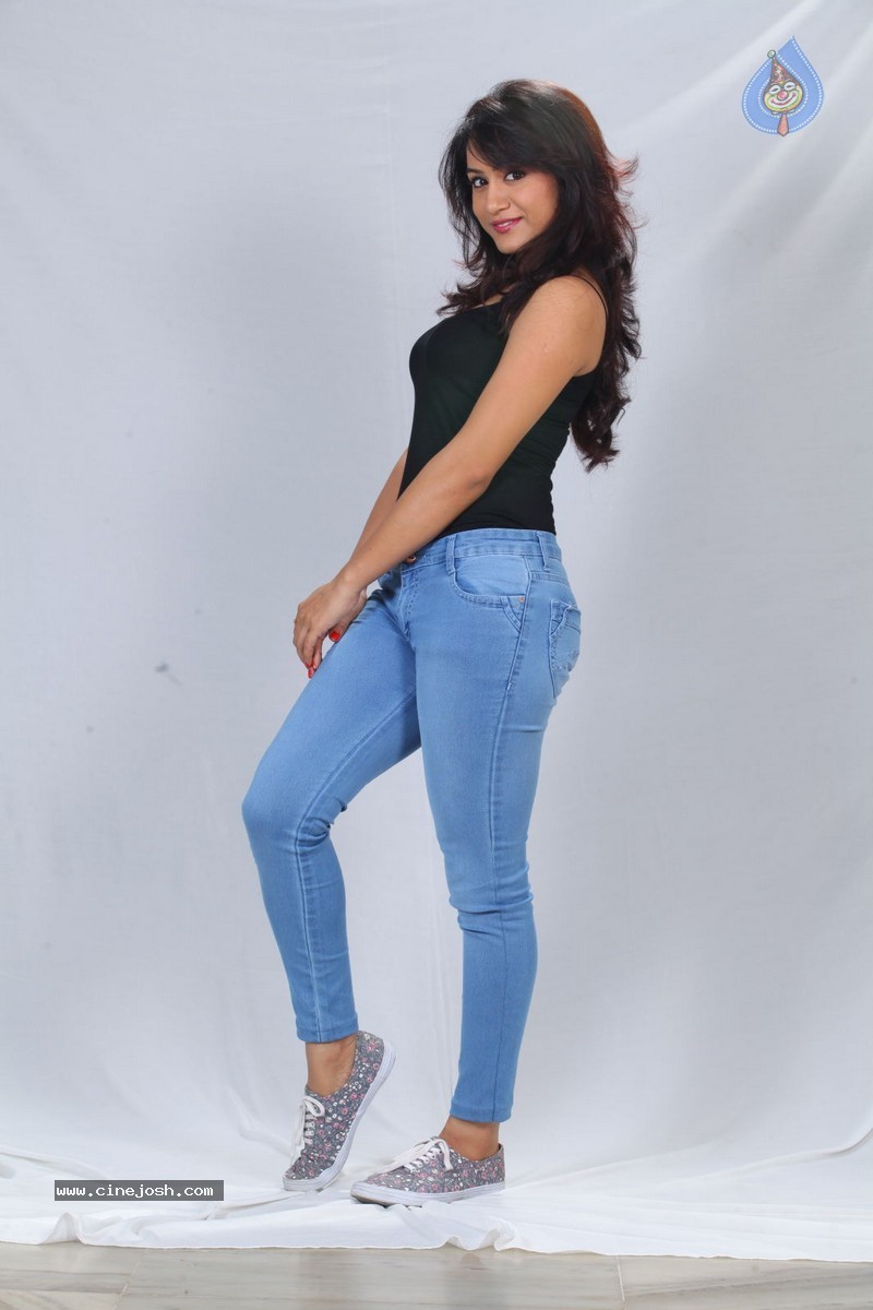 Oh Cheliya Naa Priya Sakiya Stills - 89 / 110 photos