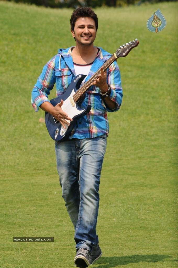 Oh My Love Movie New Stills - 29 / 38 photos