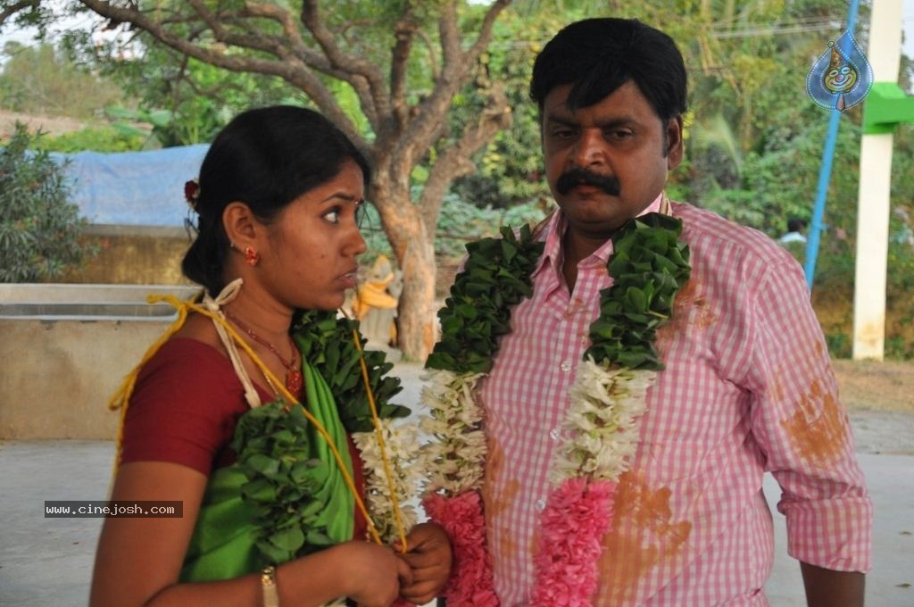 Oho Tamil Movie Stills - 16 / 77 photos