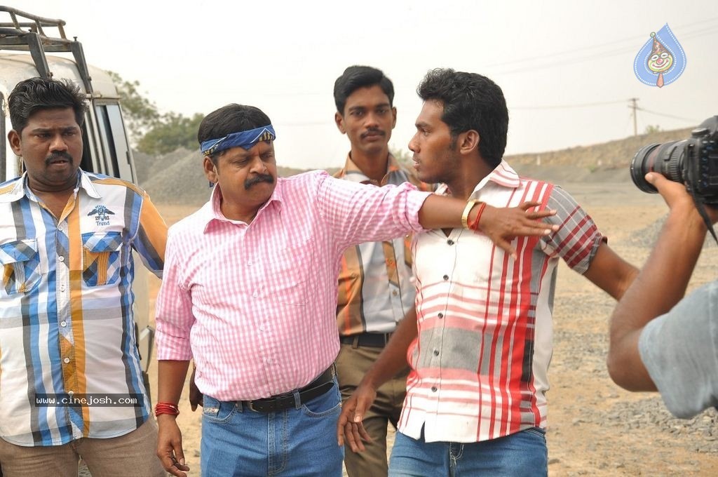Oho Tamil Movie Stills - 17 / 77 photos