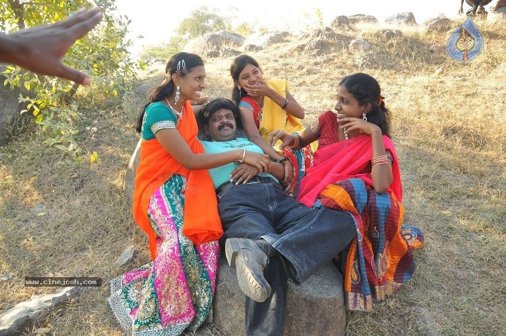 Oho Tamil Movie Stills - 31 / 77 photos
