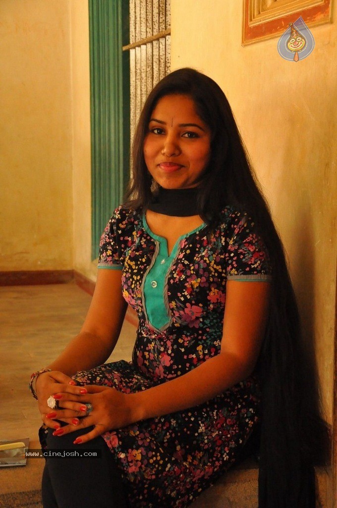 Oho Tamil Movie Stills - 41 / 77 photos