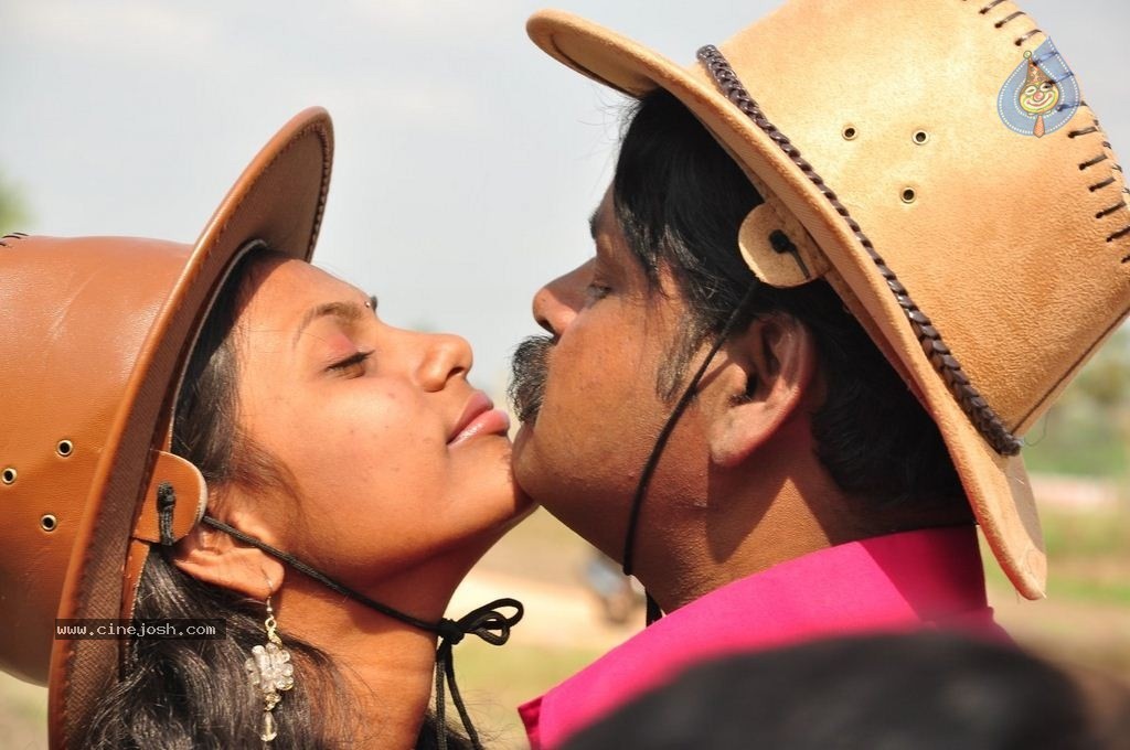 Oho Tamil Movie Stills - 57 / 77 photos