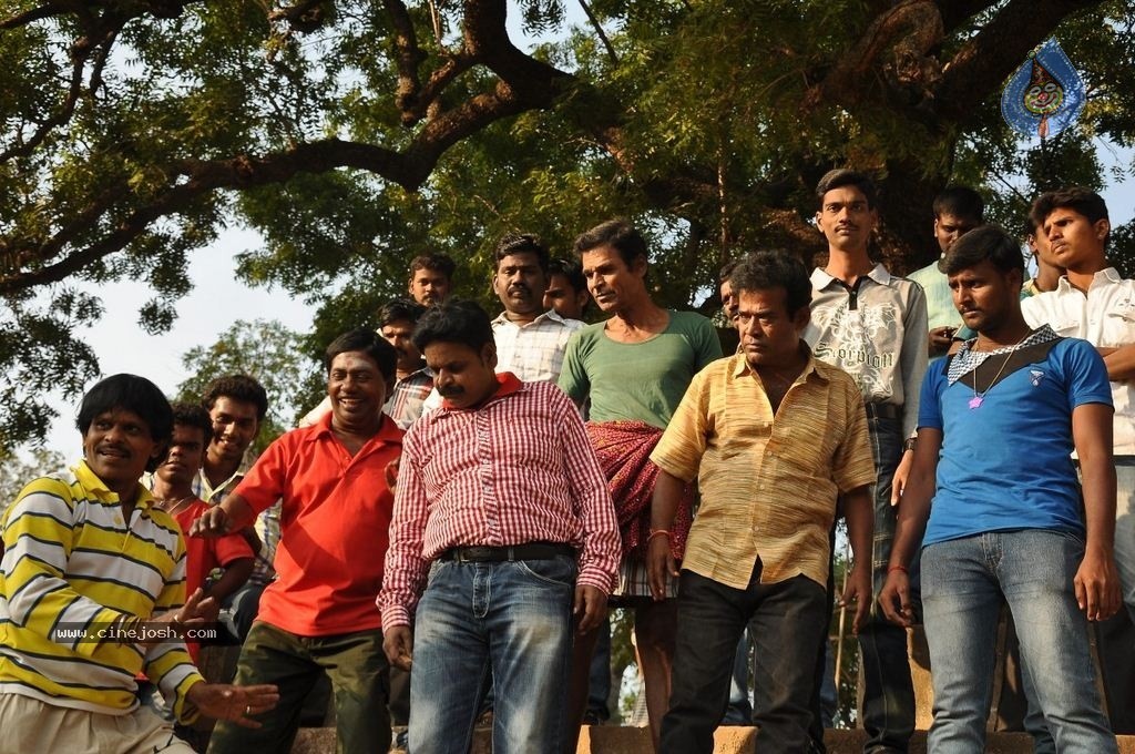 Oho Tamil Movie Stills - 63 / 77 photos