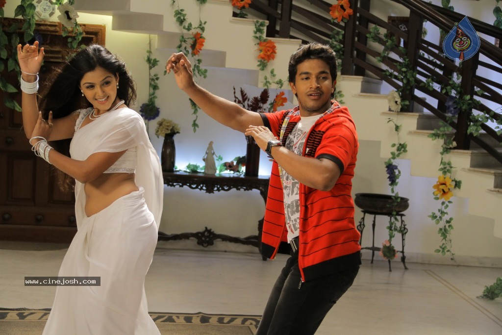 Oka College Love Story Movie Stills - 7 / 11 photos