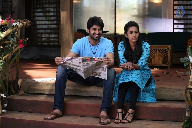 Oka Manasu Movie Photos - 7 / 34 photos