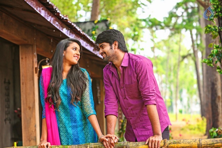 Oka Manasu Movie Photos and Posters - 3 / 4 photos