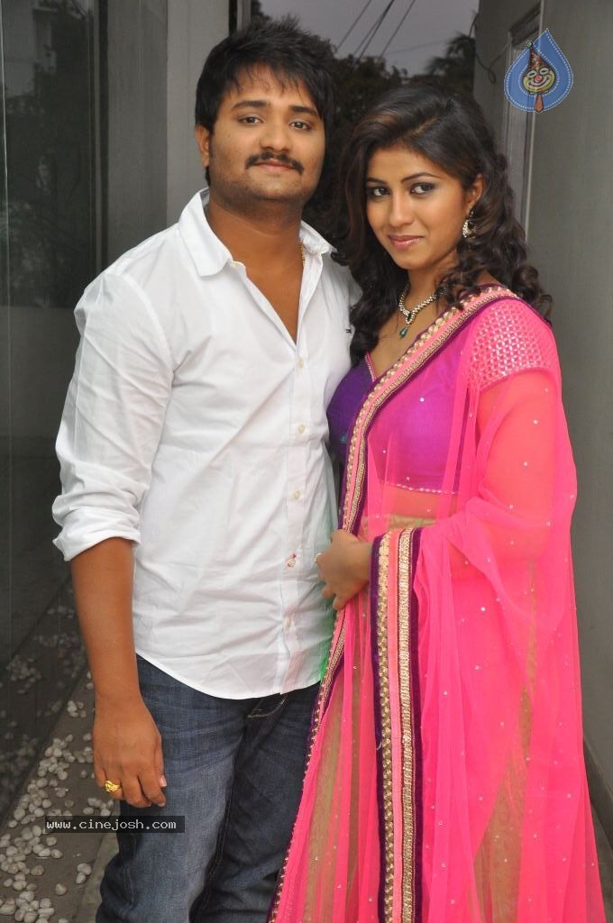 Oka Roju Em Jarigindi Movie Stills - 22 / 37 photos