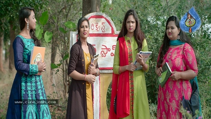 Oka Telugu PremaKatha Movie Stills - 19 / 19 photos
