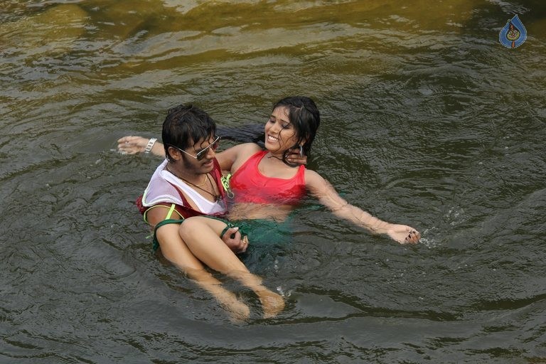 Okkaditho Modalaindi Photos - 15 / 83 photos