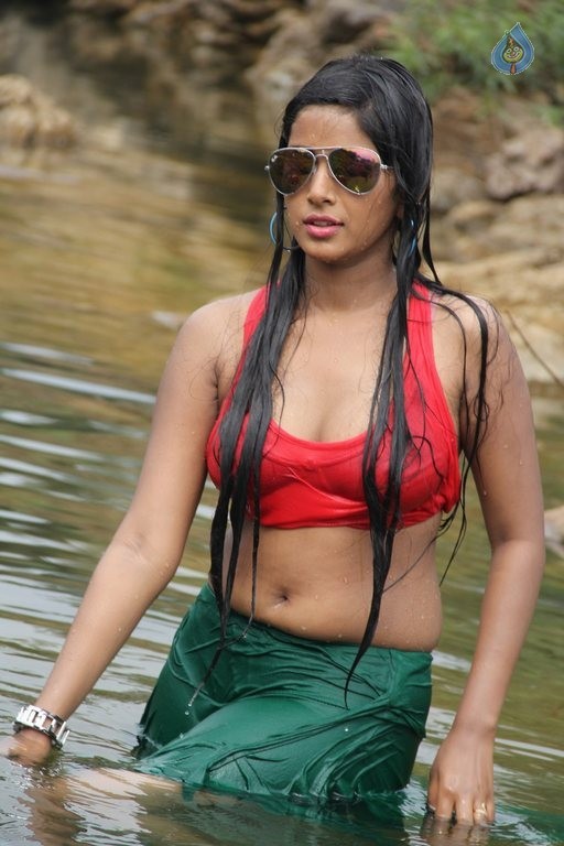 Okkaditho Modalaindi Photos - 30 / 83 photos