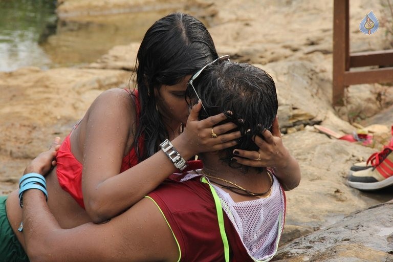 Okkaditho Modalaindi Photos - 78 / 83 photos