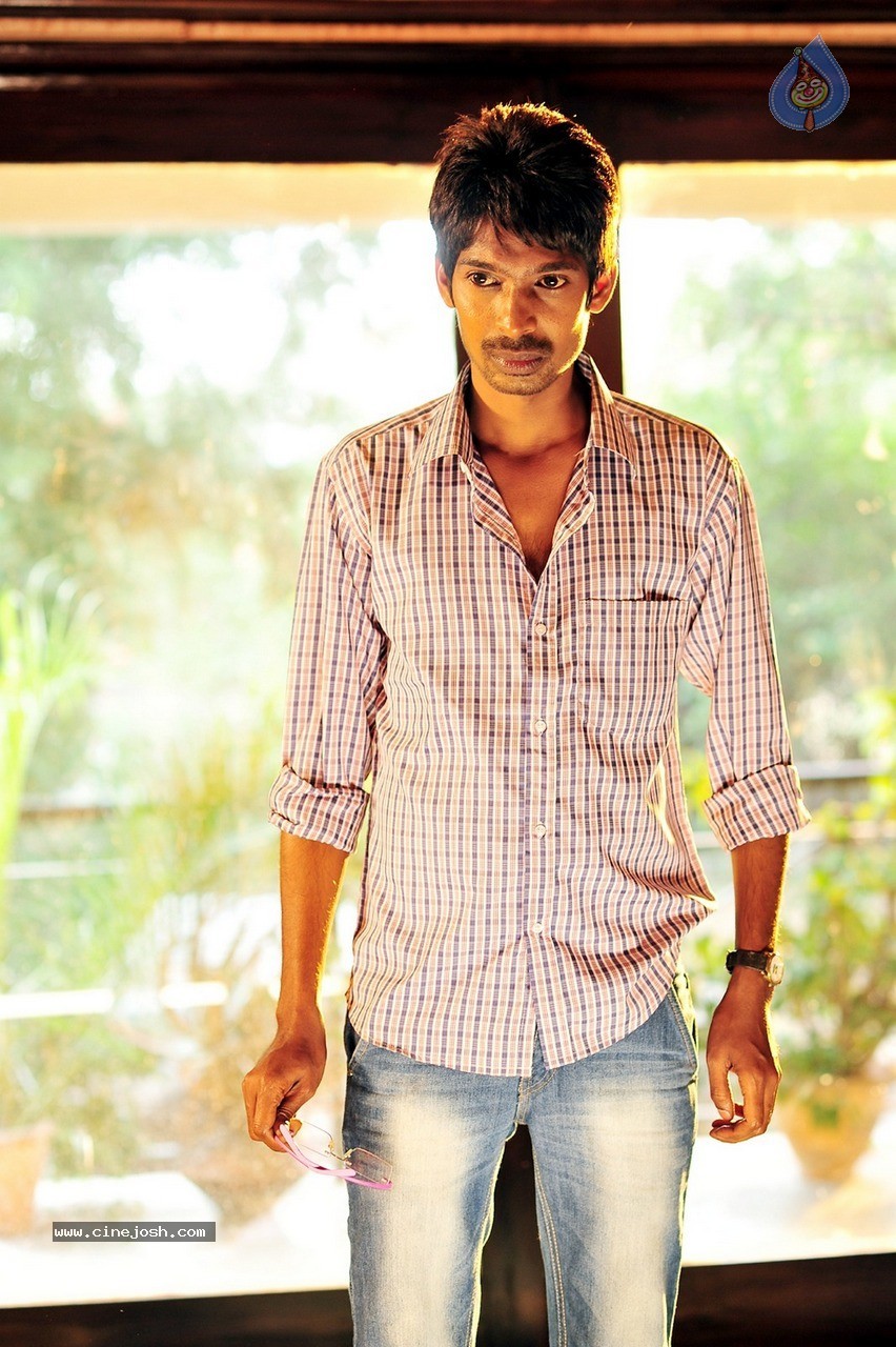 Okkaditho Modalaindi Movie Stills - 15 / 27 photos