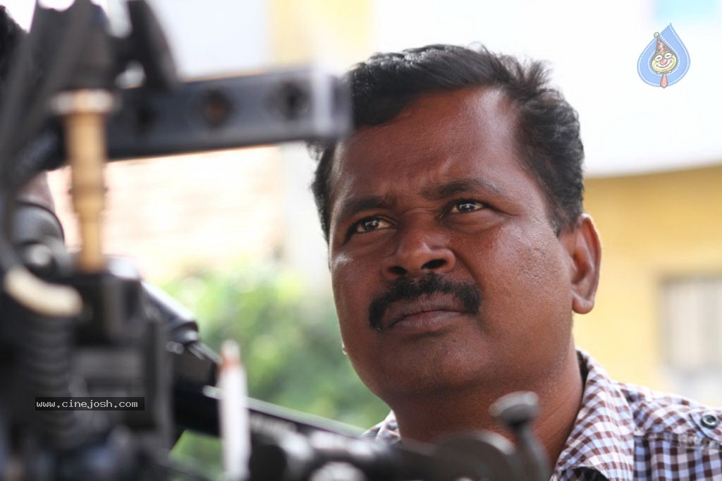 Om Shanthi Om Tamil Movie Stills - 8 / 26 photos