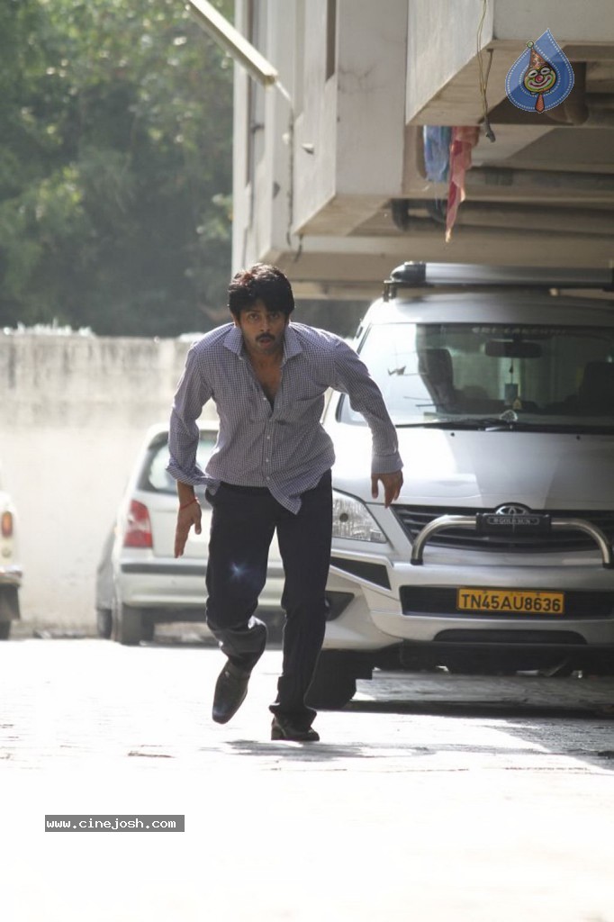 Om Shanthi Om Tamil Movie Stills - 26 / 26 photos