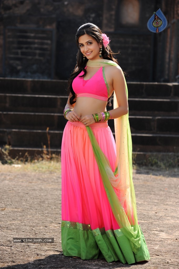 Ongole Gitta Movie Stills n Walls - 18 / 32 photos