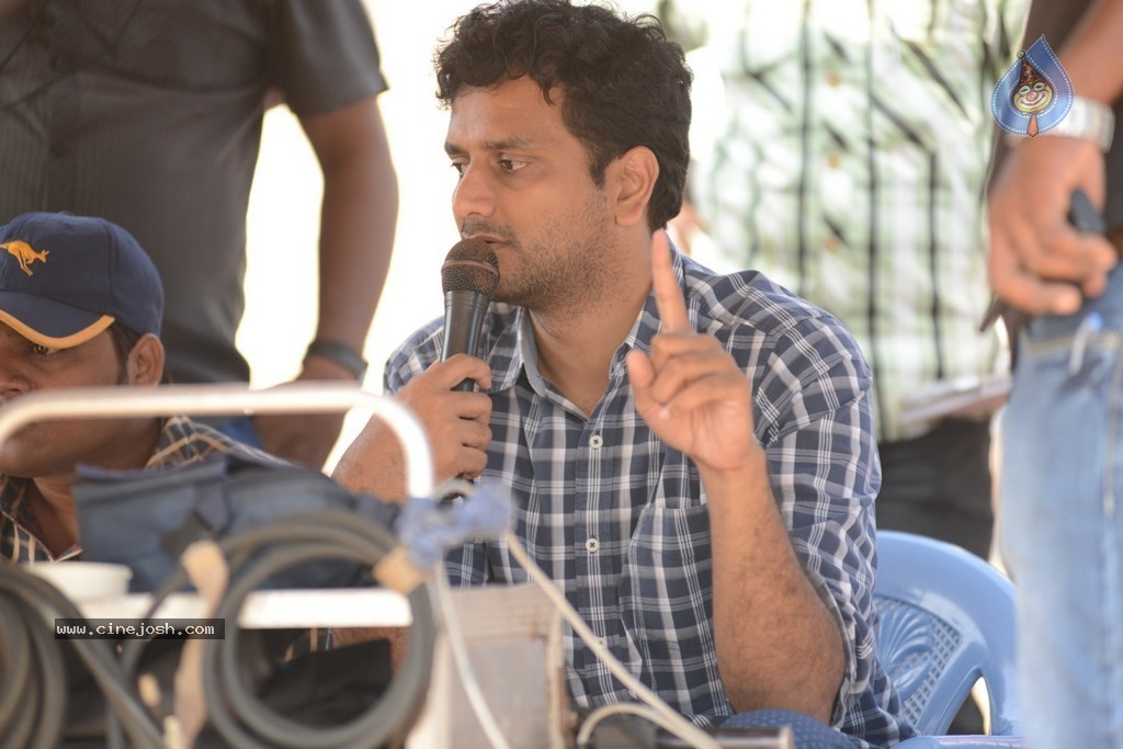 Oohalu Gusagusalaade Working Stills - 24 / 41 photos
