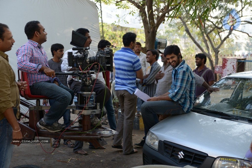 Oohalu Gusagusalaade Working Stills - 38 / 41 photos