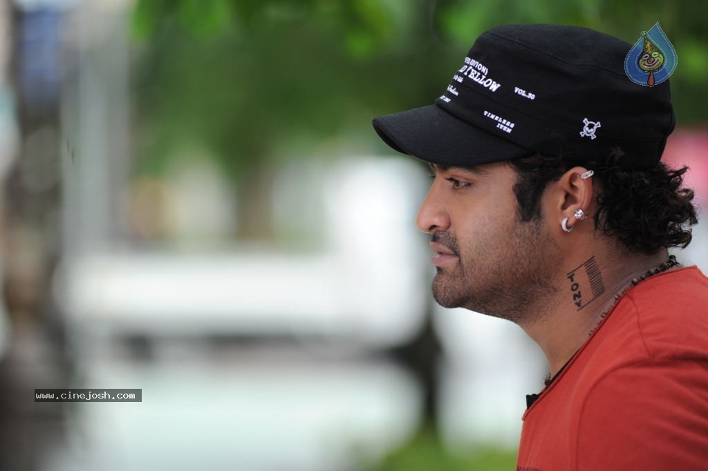 Oosaravelli Movie Latest Stills - 7 / 18 photos