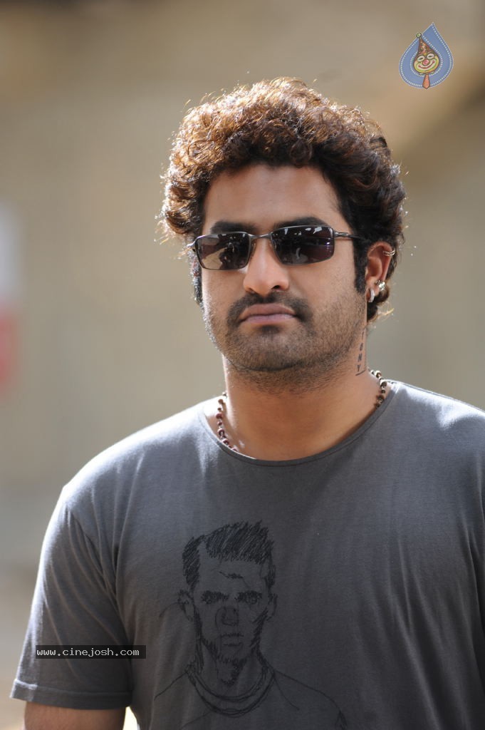 Oosaravelli Movie Stills Gallery - 7 / 18 photos
