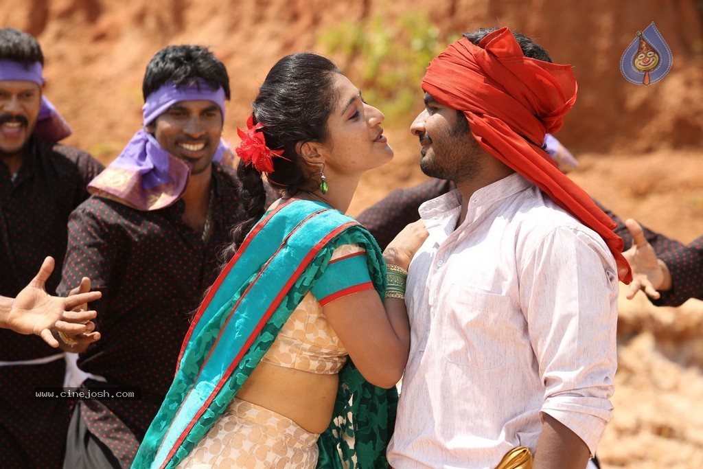 Ore Oru Raja Mokka Raja Tamil Movie Stills - 30 / 68 photos