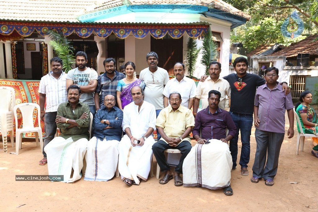 Ore Oru Raja Mokka Raja Tamil Movie Stills - 34 / 68 photos