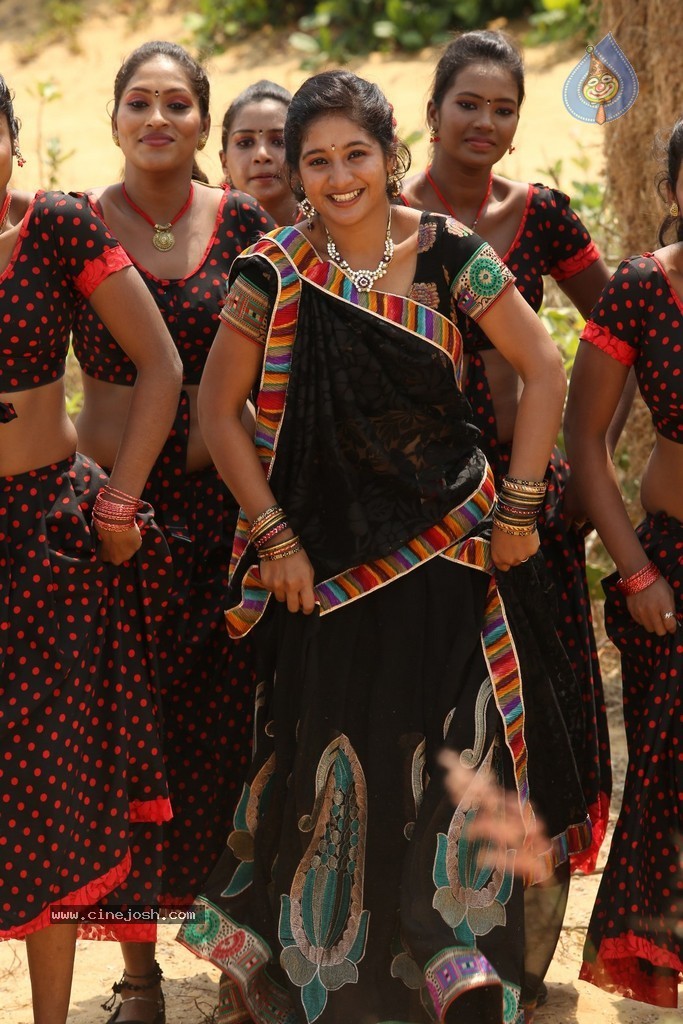 Ore Oru Raja Mokka Raja Tamil Movie Stills - 51 / 68 photos