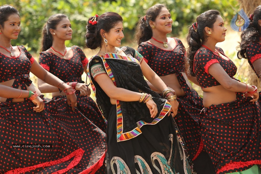Ore Oru Raja Mokka Raja Tamil Movie Stills - 52 / 68 photos