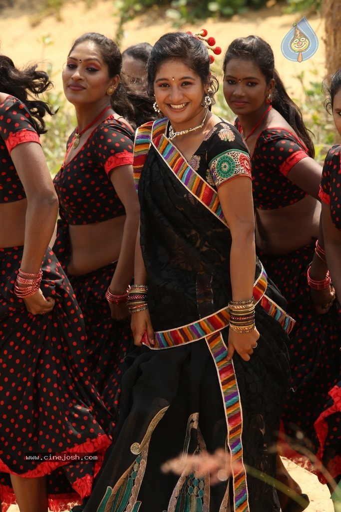 Ore Oru Raja Mokka Raja Tamil Movie Stills - 60 / 68 photos