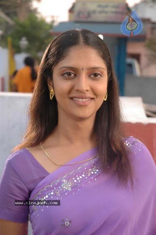 Oru Chol Tamil Movie Stills - 15 / 79 photos